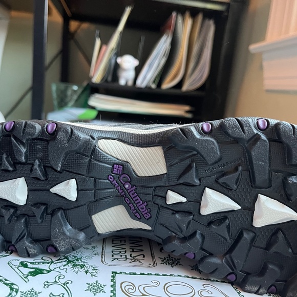 Columbia hiking boots - Picture 2 of 4